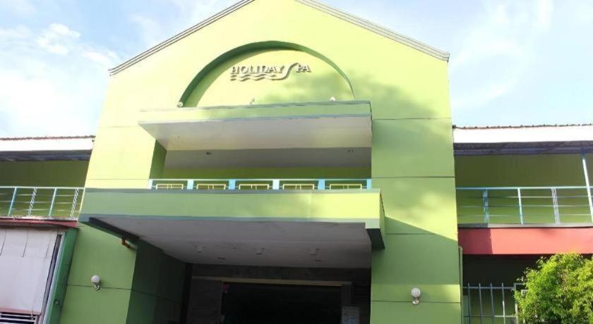 Holiday Spa Hotel Cebu Buitenkant foto